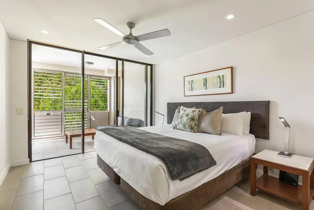Apartment Paradise Bound - A Rooftop Resort Retreat Palm Cove