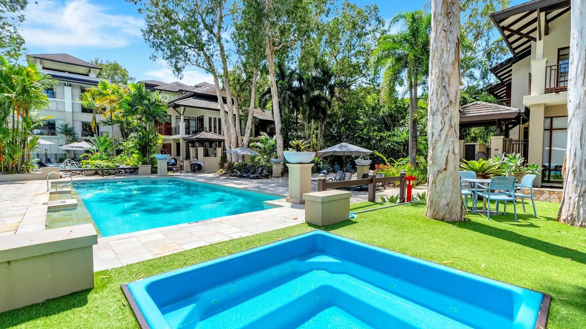 Paradise Bound - A Rooftop Resort Retreat Palm Cove Australia