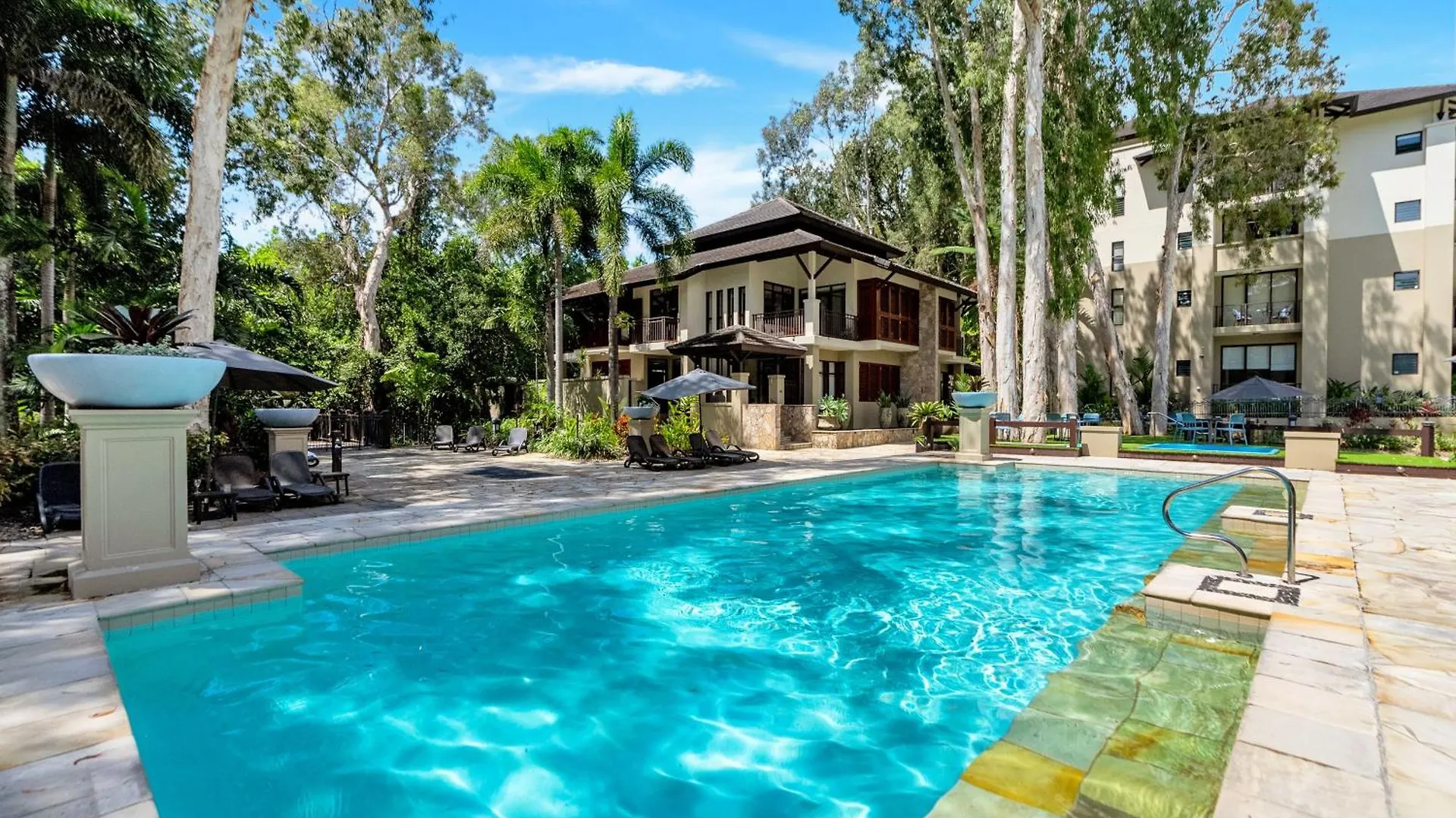 Paradise Bound - A Rooftop Resort Retreat Palm Cove Australia